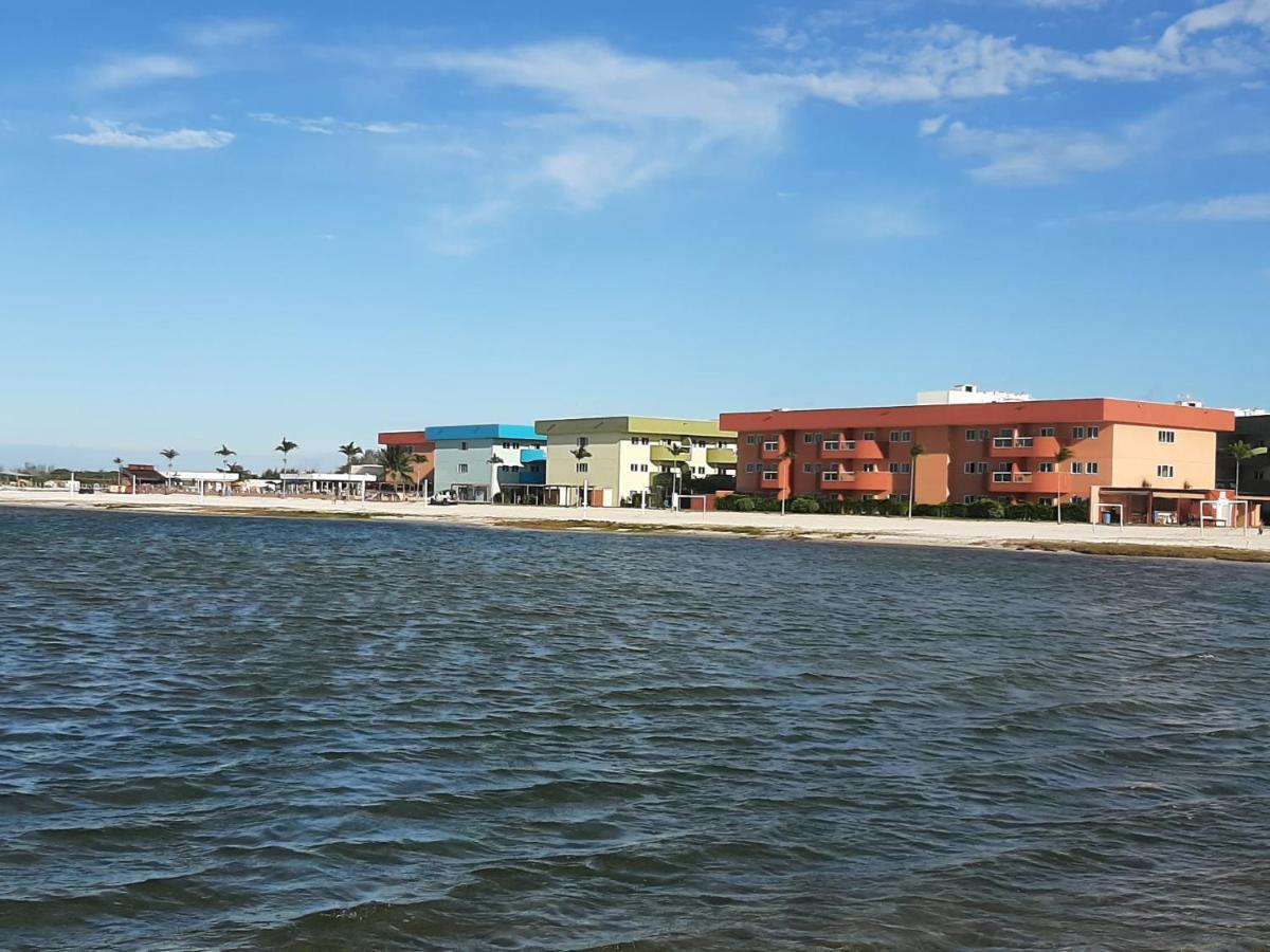 Golden Lake Resort - Apart Hotel - Арраял-ду-Кабу Экстерьер фото